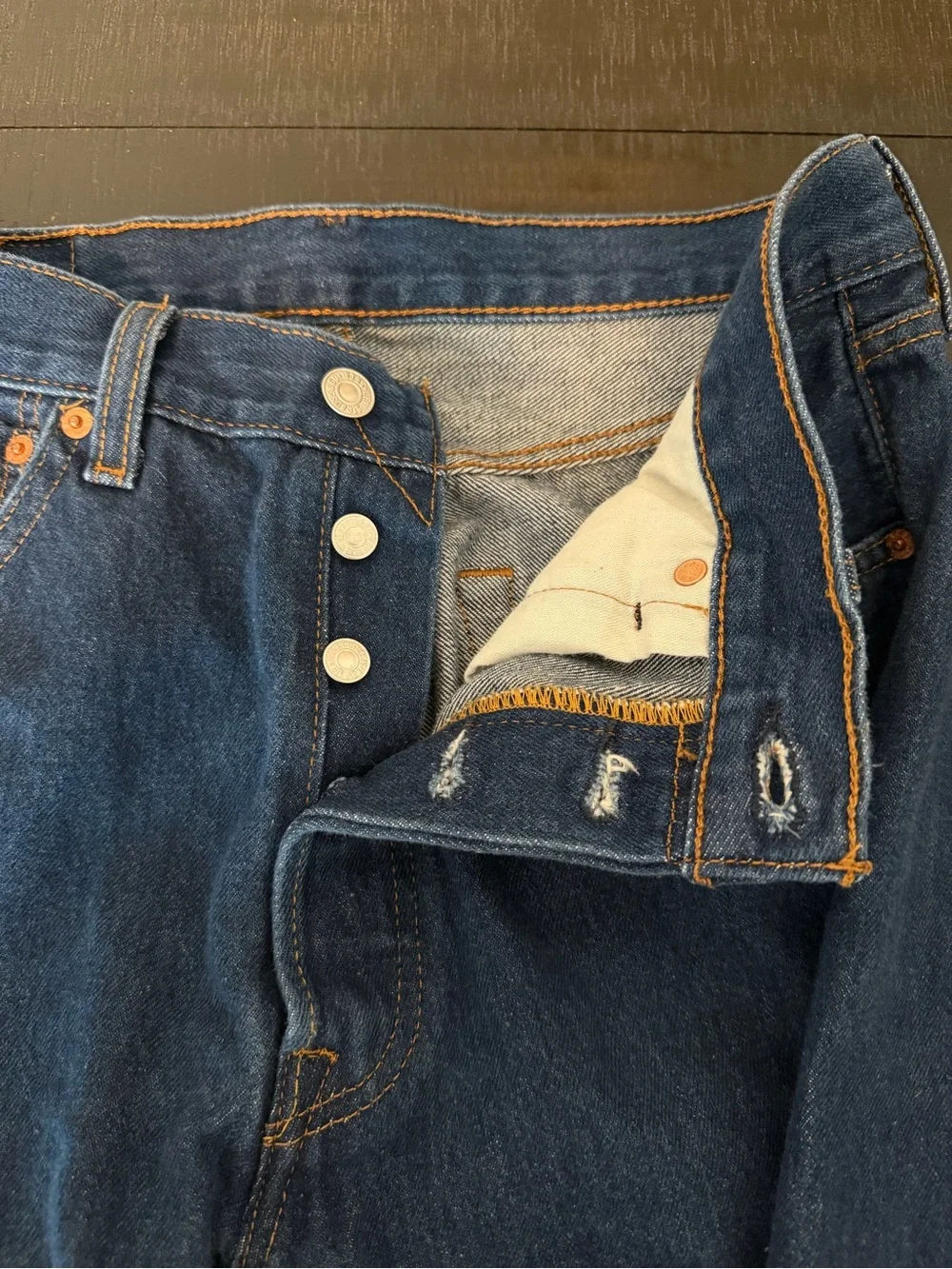Levi’s 501 button fly straight jeans 32 x 30 dark wash‎ cotton western classic